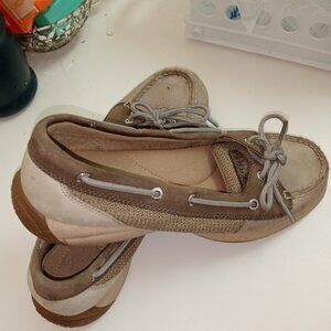Sperry brand size 9 loafers